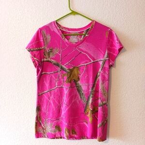Realtree Pink T-shirt Size Large